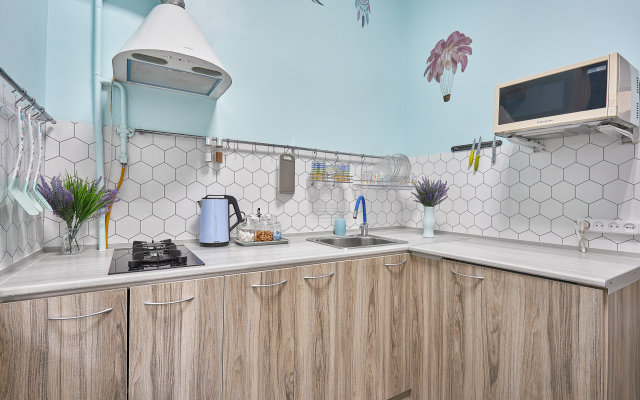 Happiness Live in the center of Sevastopol Apartment