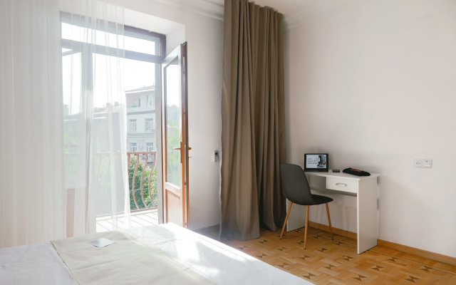 KeyGo #0011 ryadom s Opernym teatrom Apartments