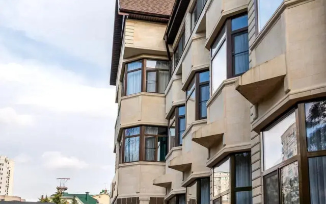 Elitny Apartament v Gostinitse Senator Flat