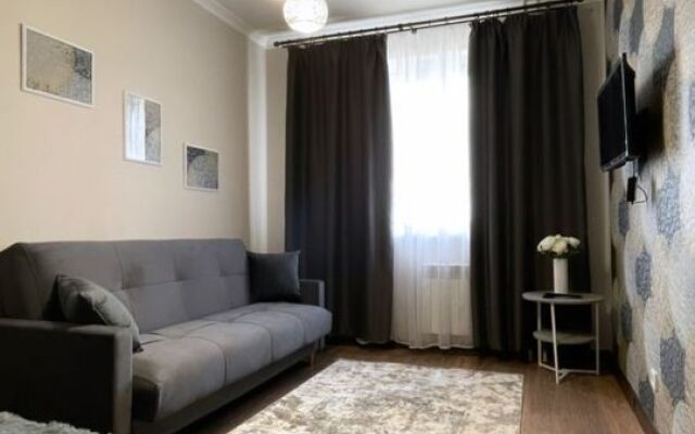 Na Oktyabryskoy 221/3 Flat