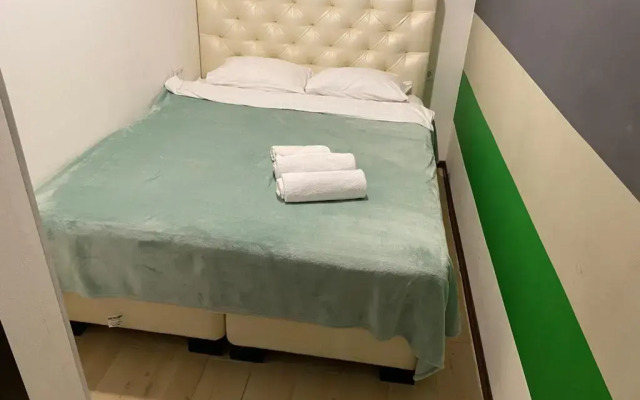 Teplichniy proyezd 7 Apartment 2