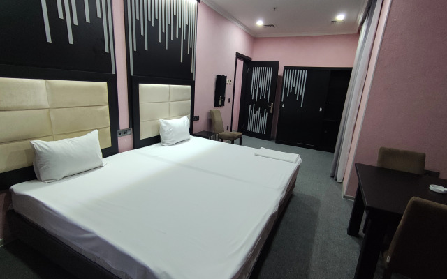 Corniche Baku White City Hotel