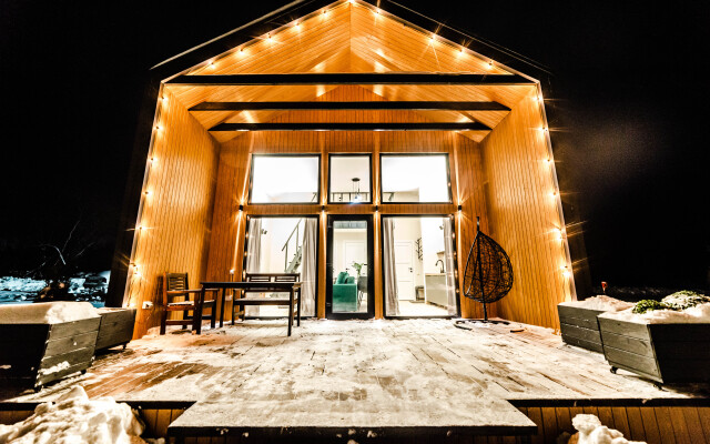 Частный Дом Барнхаус №1 с дровяной баней и горячей купелью, на 7 госте