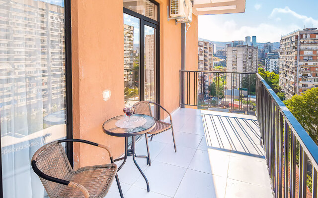 HB apartments Chikovani Apartments