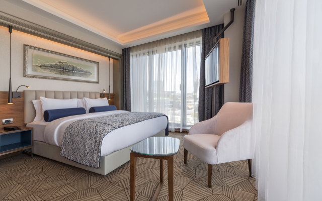 Мини-Отель Golden Tulip Istanbul Bayrampasa