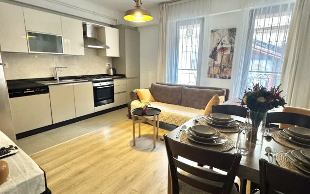 Апартаменты в новом доме в центре Стамбула возле Истикляль и Галаты