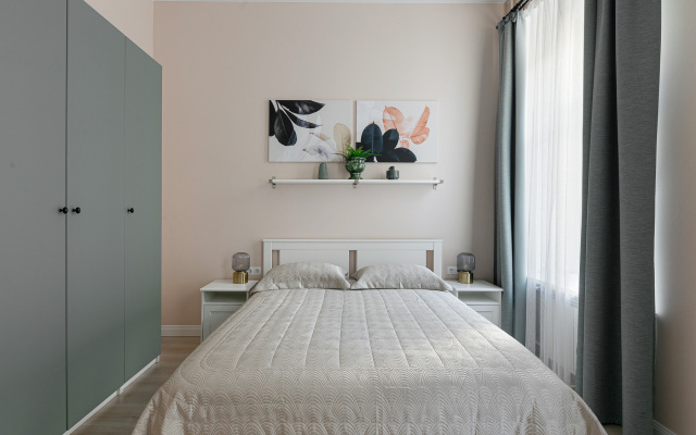 Апартаменты на Итальянской 37/18