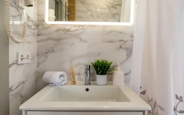 Апартаменты Семеновская 1-2