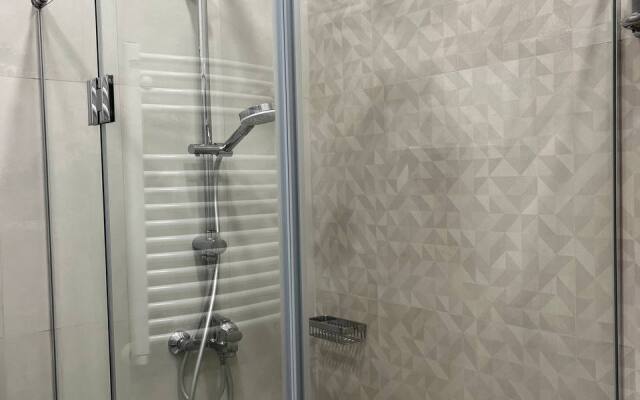 Апартаменты 1-к. квартира 42 м² 2/10 эт.