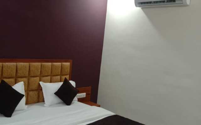 Отель Maple View