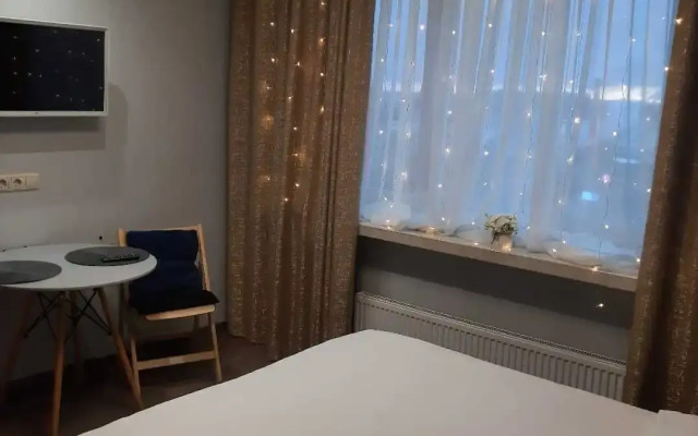 Studiya Na Oktyabryskom Bulvare 26 Flat