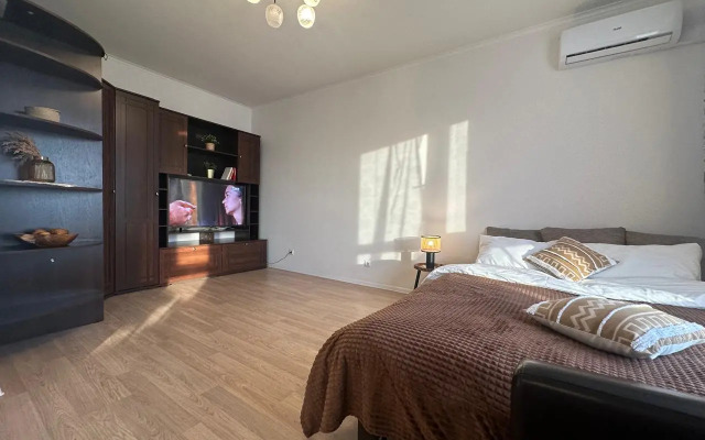 Kvartira Prostornaya s krasivym vidom v tsentre Flat