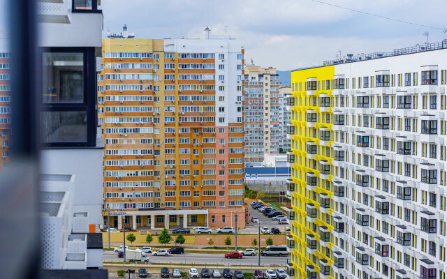 Uyutnye s panoramnym balkonom i vidom na more LetoApart Apartments