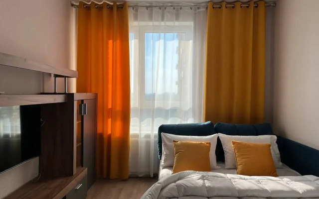 Trekhkomnatnaya na Shesterykh s Konditsionerom Flat