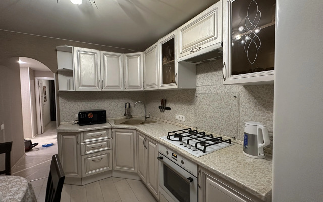 S Vidom Na Voznesenskiy Khram Flat
