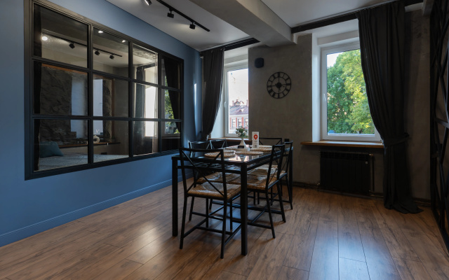 Kvartira Jail Apart prostornye apartamenty 105 m2 v centre Vyborga s dvuma spal'nami