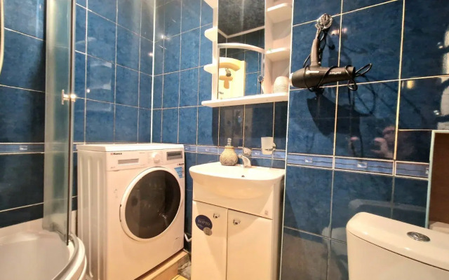 Na Ulitse Narodnogo Opolcheniya 18 Apartments