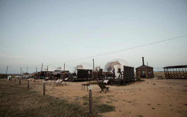 Глэмпинг-отель "Pera"