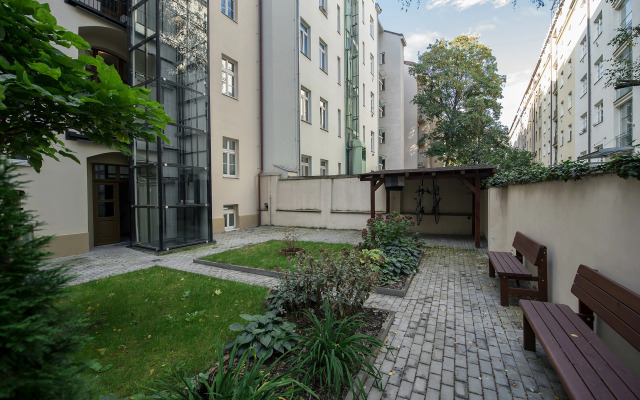 Residence Dobrovskeho 30 Apartment Hotel