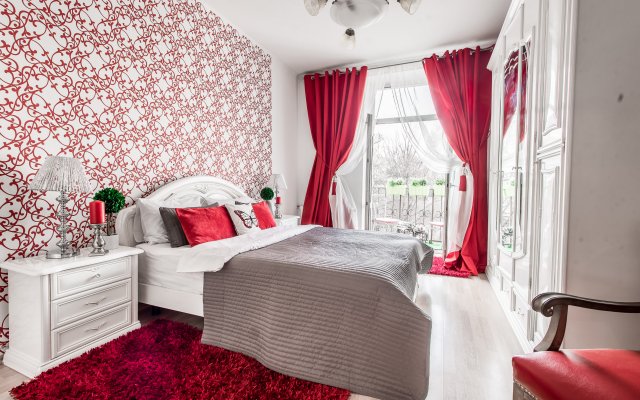 3-komnt. v samom tsentre Minska dlya 10 gostey Apartment