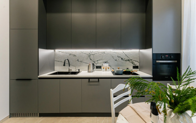 KeyGo #0111, 1 Bedroom, Near The Opera House Apartments