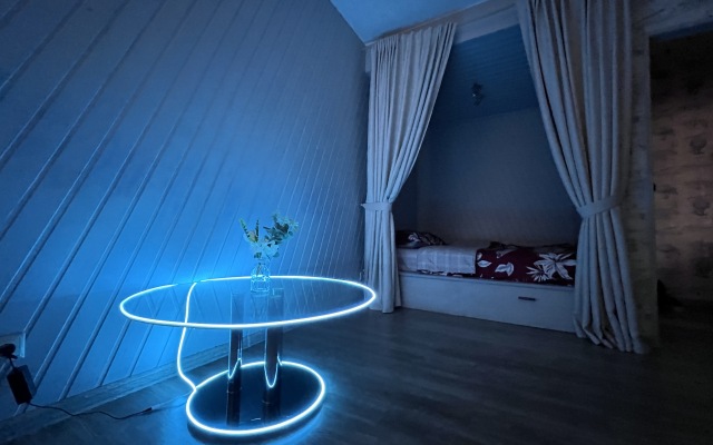 Апартаменты Квартира AlexHome РП Свердловский Молодежная 2