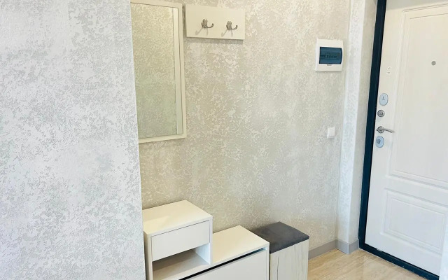 Uyutnye apartamenty s vidom na basseyn Apartments
