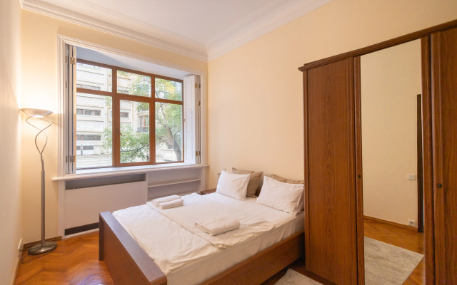 Dvukhkomnatnye s Gostinnoy Komnatoy na Torgovoy Ulitse ( K5) Apartments