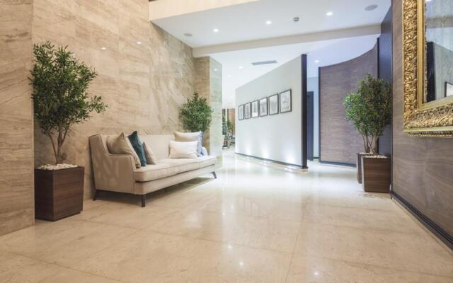 Constantine the Great Hotel