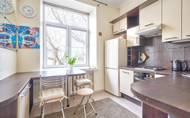 Апартаменты 2-комнатная на Леонтьевском переулке