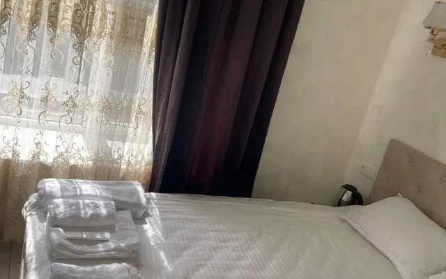 Green Lux Guest House