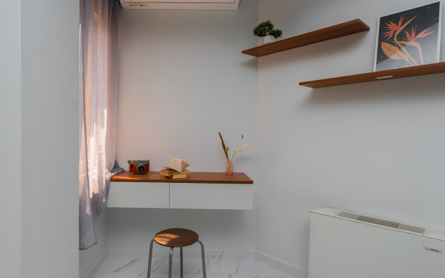 KeyGo #0163, 2 Bedroom, Balcony near Park Apartments