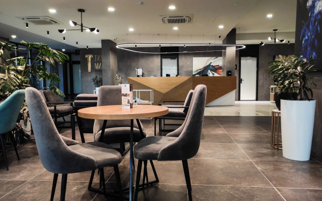 Апартаменты в небоскребе Тихомиров