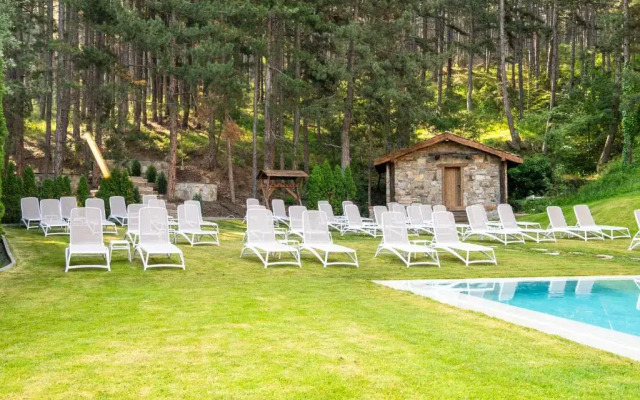 Resort Kashmir Wellness & SPA Hotel Adults Only