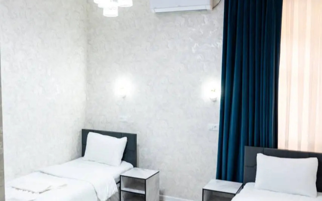 Hotel Status Inn