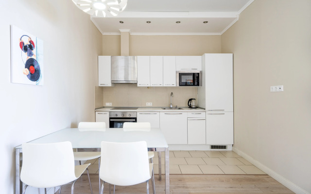 Ideal Khauz Apartments 1