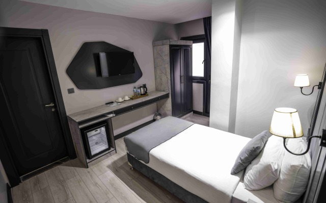 Express Plus Hotel