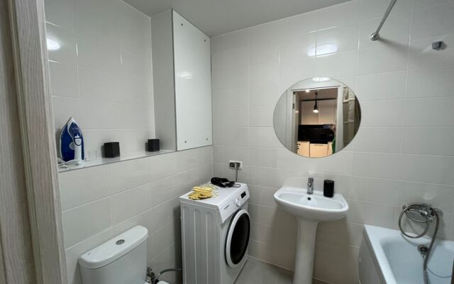 Stylish one bedroom apartment Lublinsky Park Residential Complex flat
