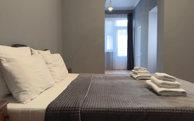Hotel ELIZA HOTEL