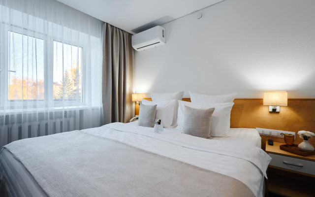 Vostok Hotel