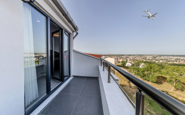 Intercity Airport Hotel
