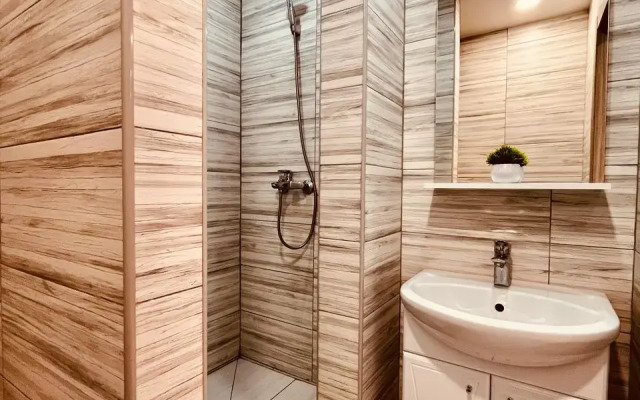 54/1 Apartments