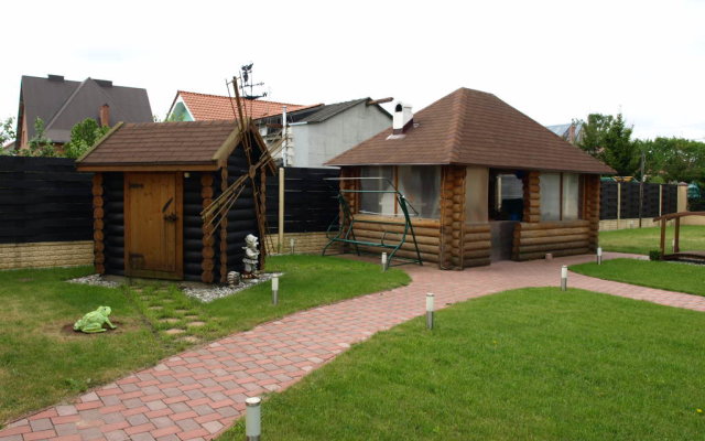 Uyutnyij Private house