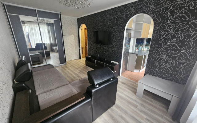 2-Kh Komnatnaya Kvartira V Tsentre Goroda Kazan Flat