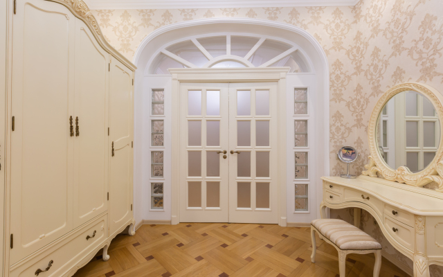 Samotsvet Na Naberezhnoy Kanala Griboyedova 49 Apartments
