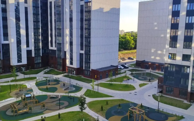 Bolshaya Dvukhkomnatnaya Kvartira V Kaliningrade Flat