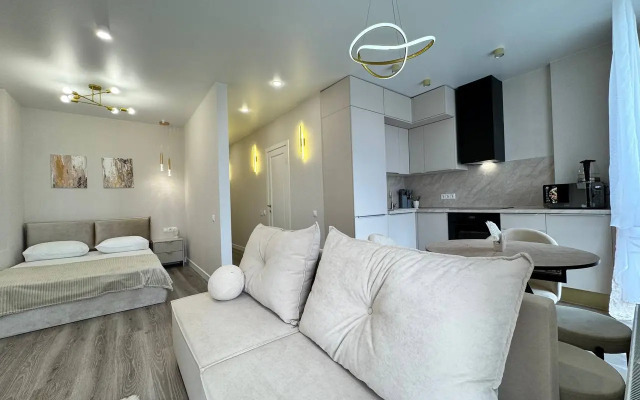Studiya S Velikolepnym Vidom Na Reku Flat