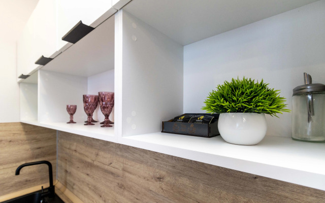 Квартира комфортные Ивана Захарова 18/2