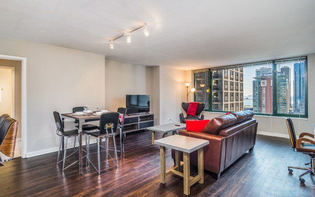 Furnished Suites Near Navy Pier Apartments