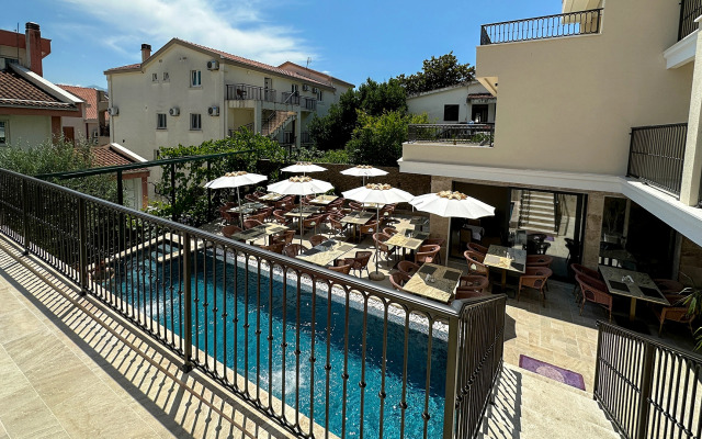 Pima Hotel